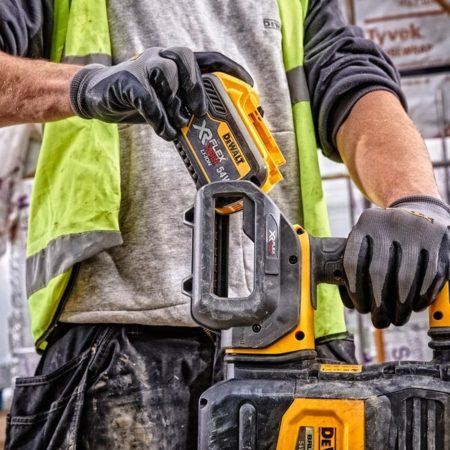 Акумулаторна батерия DeWALT FLEXVOLT DCB548